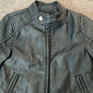 Urban Republic faux leather moto jacket. Size 4T